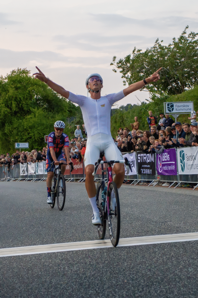 Kasper Andersen vinder Hadsten Gade Grand Pric 2025